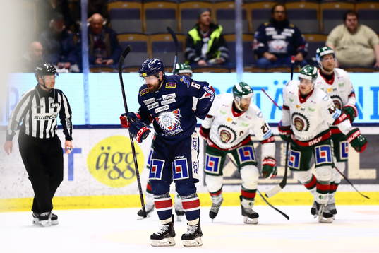 Linköpings Jonas Holös deppar medan Frölundas Joel