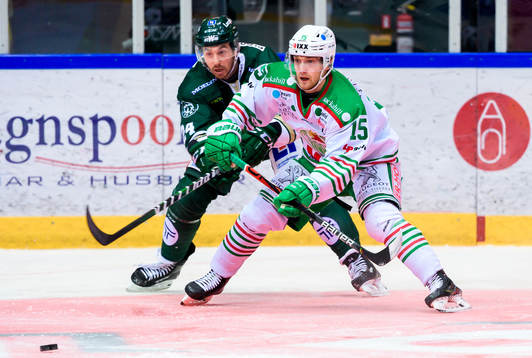 Färjestads Jonathon Blum och Rögles Simon Ryfors