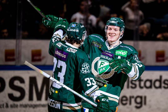 Färjestads Gustav Rydahl (h) jublar