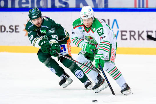 Färjestads Linus Johansson och Rögles Leon Bristedt