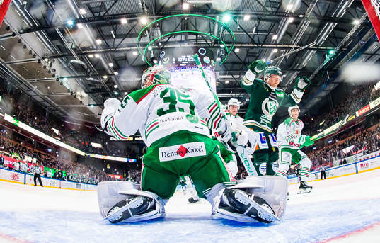 Färjestads Marcus Nilsson jublar
