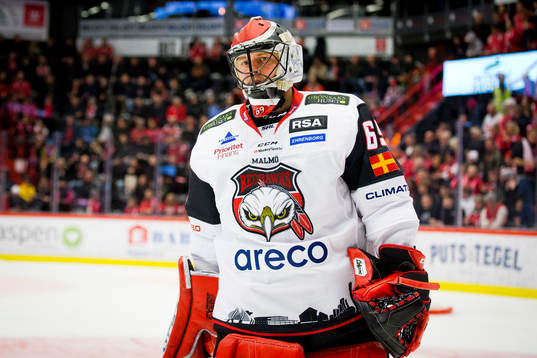 Malmö Redhawks målvakt Oscar Alsenfelt deppar