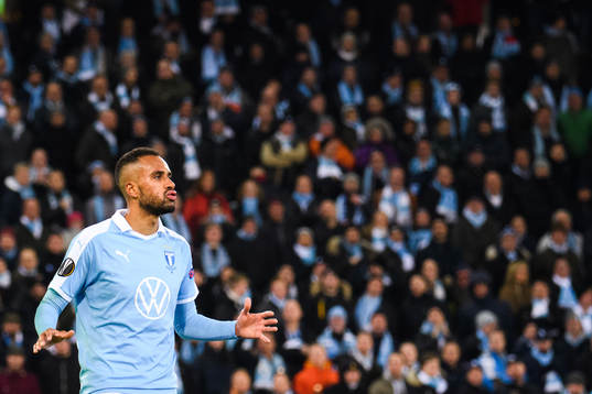Isaac Kiese Thelin of Malmö FF looks dejected
