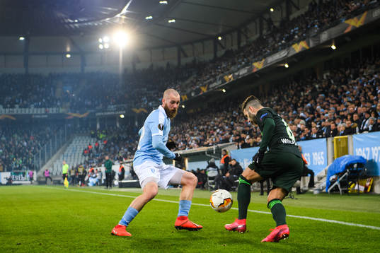 Jo Inge Berget of Malmö FF and Renato Steffen of Wolfsburg