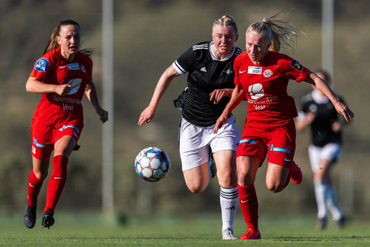 Siri Berg-Johansen of Rosenborg and Thea Bjelde of