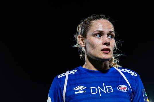 Andrine Tomter of Vålerenga looks dejected