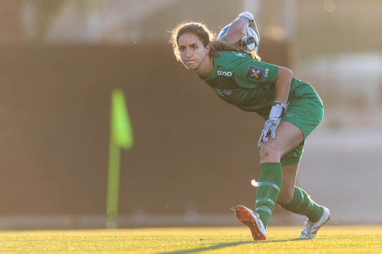 Goalkeeper Hannah Seabert of Vålerenga