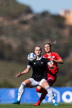Solfrid Vaagan Hofset of Rosenborg and Emelie Lövgren of
