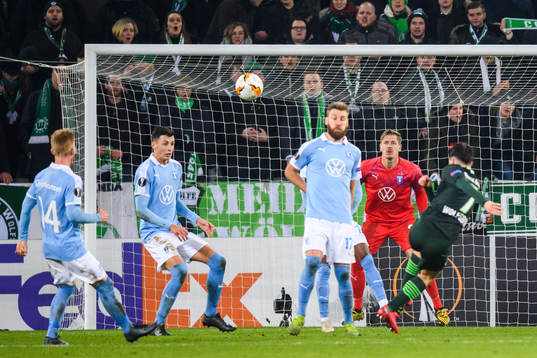 Goalkeeper Johan Dahlin of Malmö FF