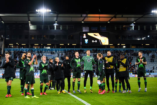 Players of Wolfsburg celebrate