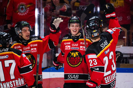 Luleås Noel Gunler jublar med lagkamrater