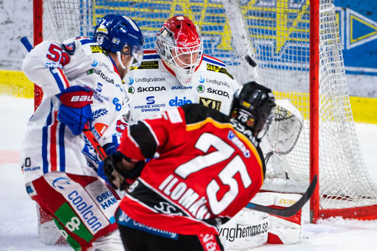 Luleås Arttu Ilomäki sätter 2-2 bakom Oskarshamns