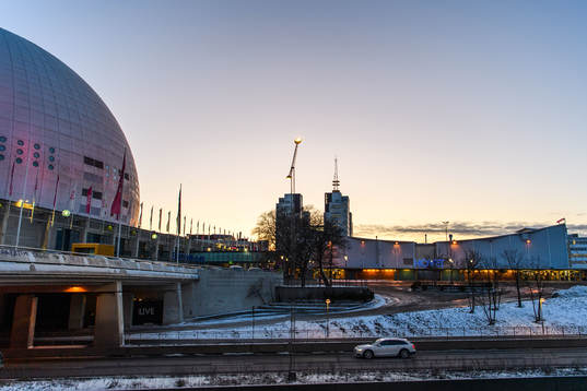 Exteriör av Globen och Hovet