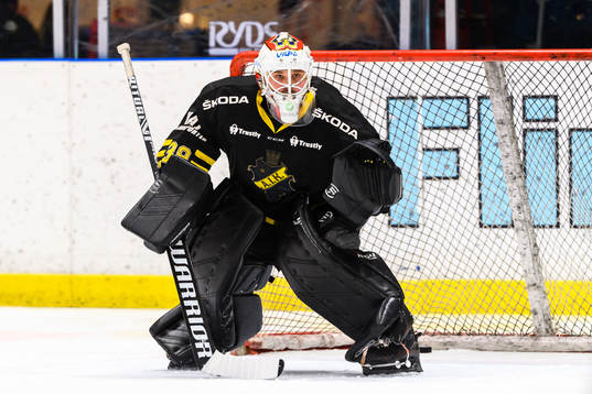 s målvakt Mika Järvinen
