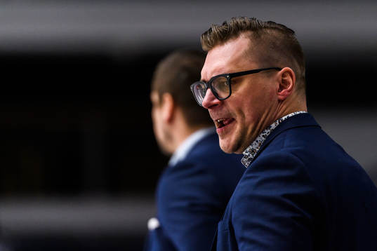 Modos tränare Björn Hellkvist