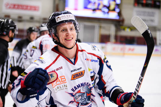 Halmstads Hugo Johansson jublar