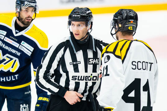 Brynäs Greg Scott utvisas