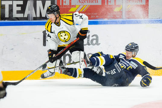 s Simon Önerud