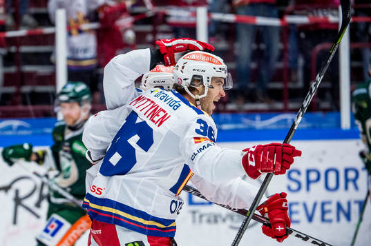 Malmö Redhawks Matias Myttynen jublar