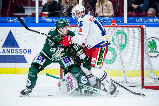 Färjestads Sebastian Erixon och Malmö Redhawks Axel