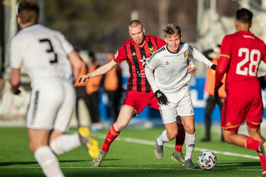GAIS Joacim Åberg och Östersunds Thomas Isherwood