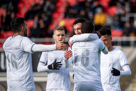 IFK Göteborgs Giorgi Kharaishvili jublar