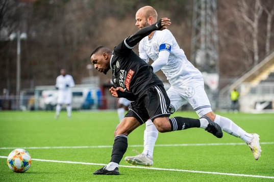Sollentunas Dida Rashidi och IFK Göteborgs Robin Söder