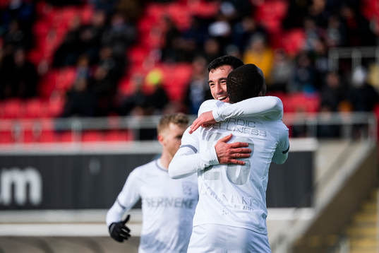 IFK Göteborgs Giorgi Kharaishvili jublar