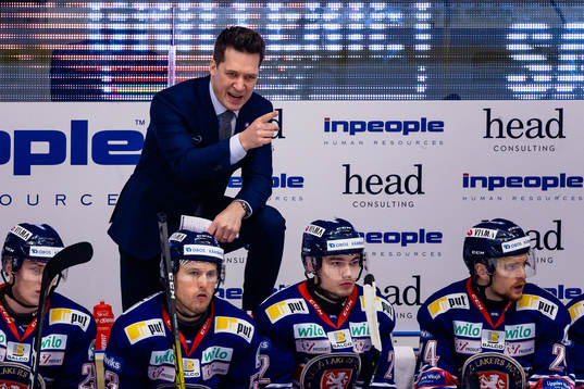 Växjös tränare Sam Hallam