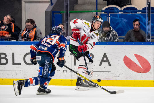Örebros Ryan Stoa