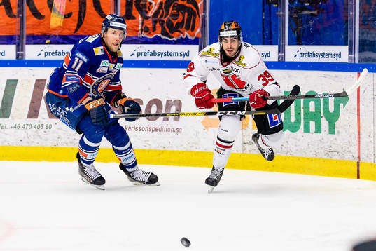 Växjös Ilari Melart  och Örebros Jordan Boucher