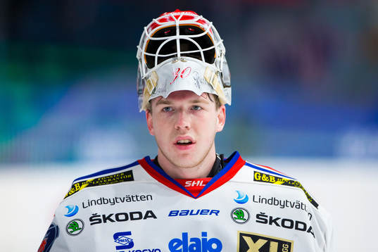 Oskarshamns Oskarshamns målvakt Daniel Rosengren deppar