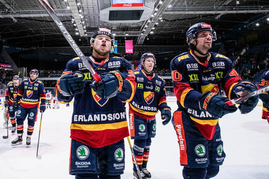 Djurgårdens Jesper Pettersson och Jacob Josefson jublar