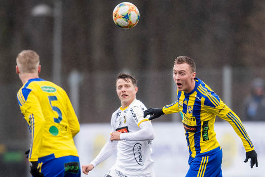 Häckens Viktor Lundberg och Eskilsminnes Linus Persson