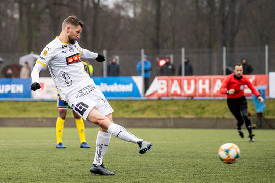 Häckens Joona Toivio gör 0-1