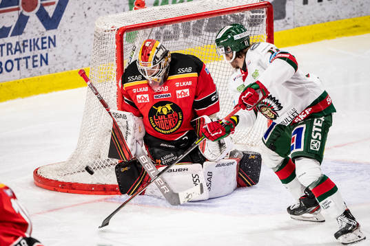 Luleås målvakt Joel Lassinantti och Frölundas Samuel