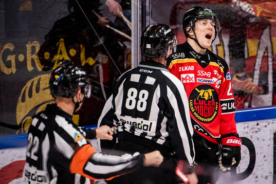 Luleås Erik Gustafsson reagerar