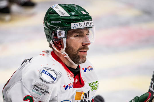 Frölundas Joel Lundqvist blöder från örat