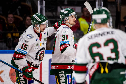 Frölundas Nicklas Lasu (m) jublar med Anders Grönlund