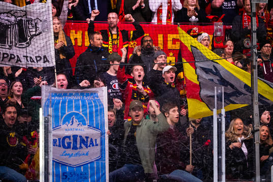 Luleås supportrar jublar
