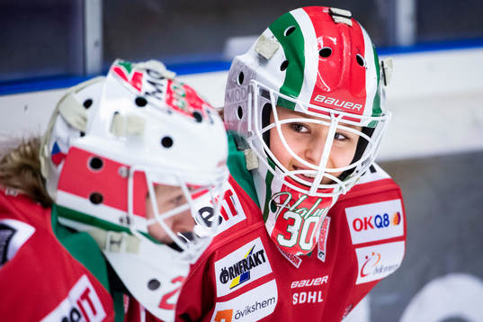 Modos målvakt Tindra Holm
