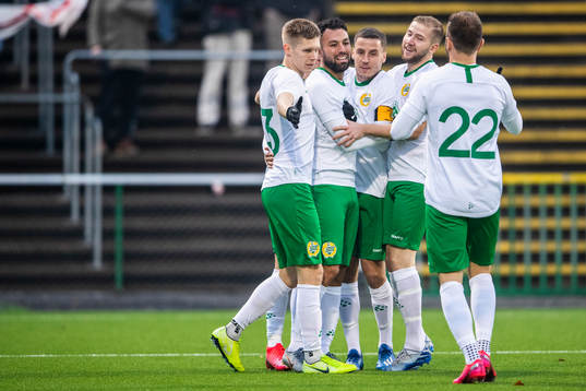 Hammarbys Imad Khalili jublar med Aron Johannsson, Jeppe