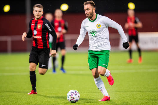 Brommapojkarnas Amadeus Sögaard och Hammarbys Muamer