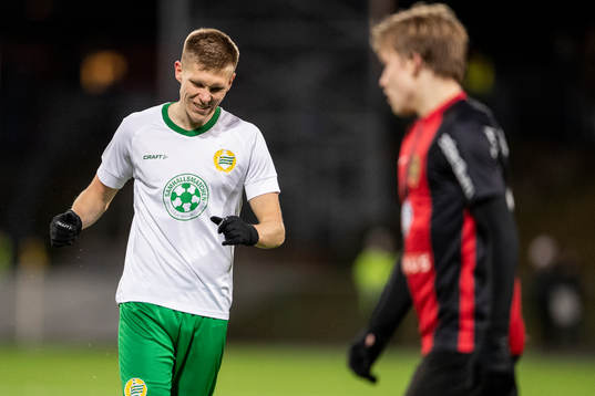 Hammarbys Aron Johannsson deppar