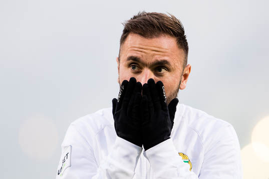 Hammarbys Muamer Tankovic innan fotbollsmatchen i Svenska