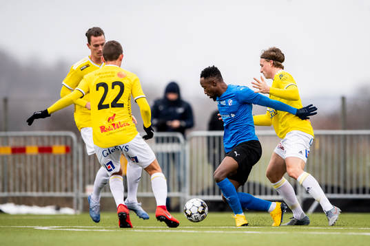 Halmstads Sadat Karim Falkenbergs Carl Johansson
