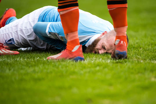 Malmö FFs Jo Inge Berget har ont