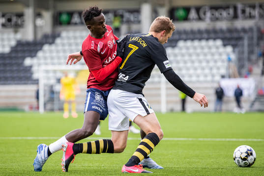 s Sebastian Larsson