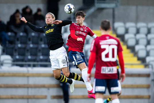 AIKs Felix Michel och Örgrytes Daniel Paulson