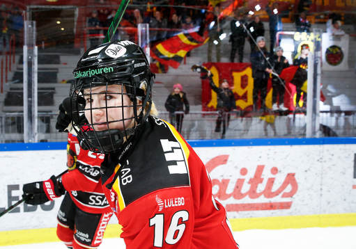 Luleås Petra Nieminen jublar